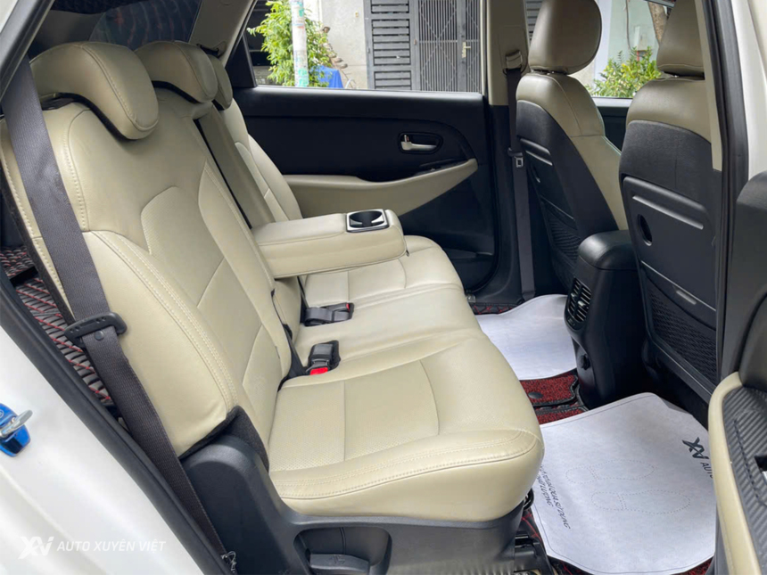 Kia Rondo 2.0 GMT 2017 Số Sàn Kia Rondo 2.0 GMT 2017 Số Sàn