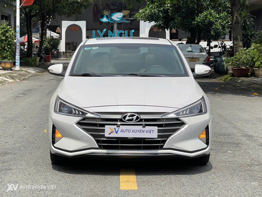 Hyundai Elantra 1.6AT 2021