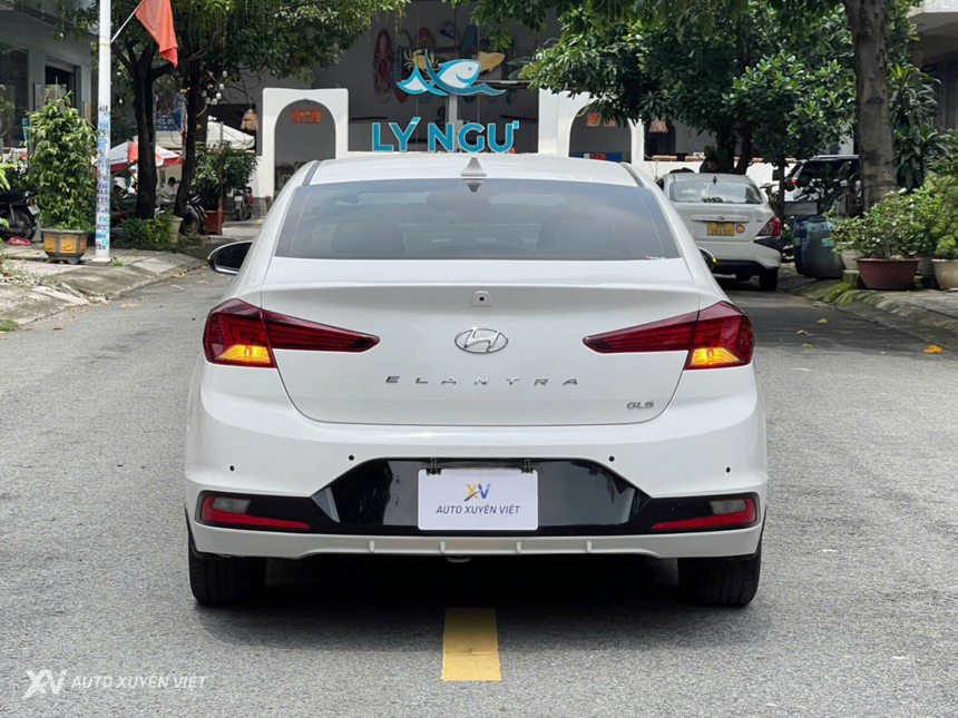 Hyundai Elantra 1.6AT 2021