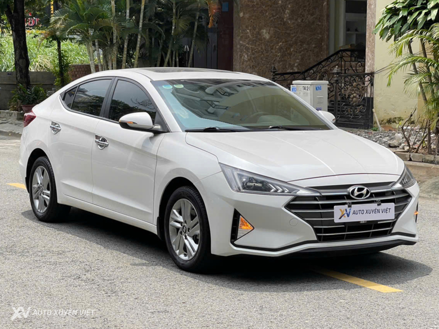 Hyundai Elantra 1.6AT 2021