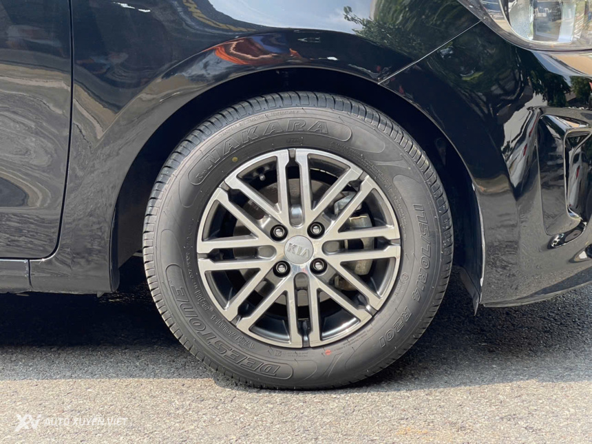 Kia Soluto 1.4AT Deluxe 2021