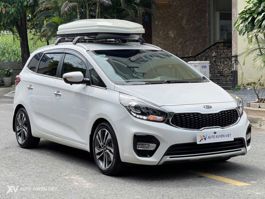 Bán Kia Rondo 2.0 GAT 2018