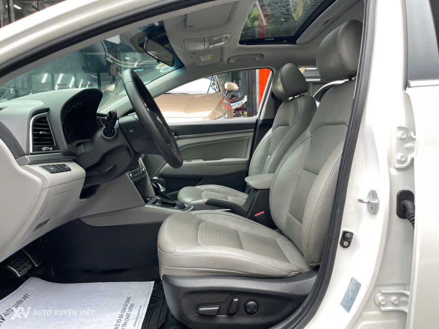 Hyundai Elantra 2.0AT 2017 Hyundai Elantra 2.0AT 2017