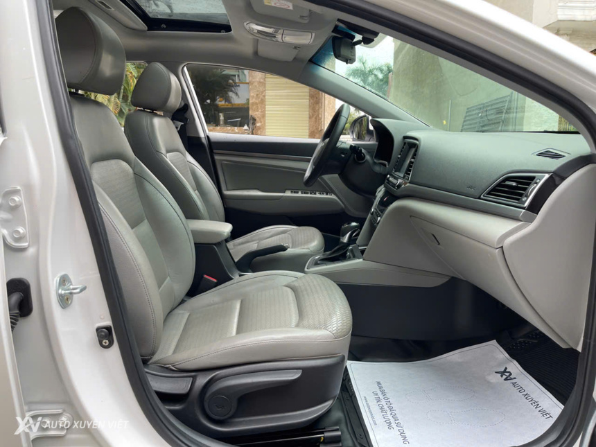 Hyundai Elantra 2.0AT 2017 Hyundai Elantra 2.0AT 2017