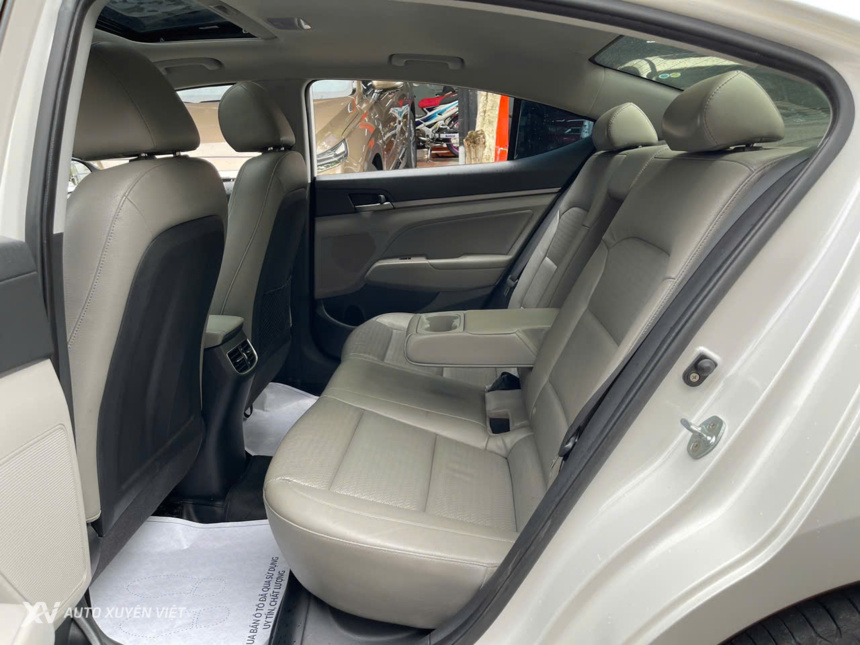 Hyundai Elantra 2.0AT 2017 Hyundai Elantra 2.0AT 2017