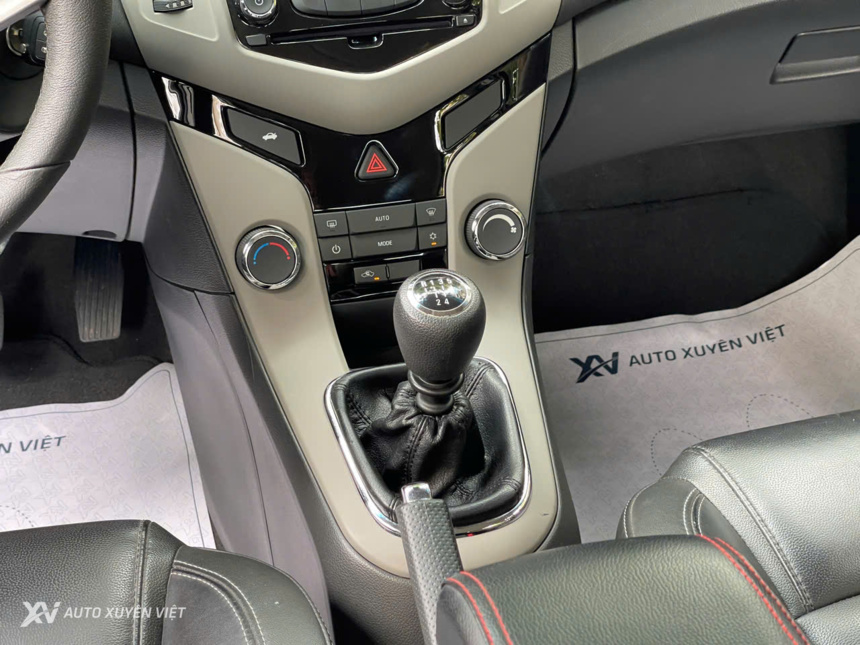 Chevrolet Cruze LT 2018 Số Sàn Chevrolet Cruze LT 2018 Số Sàn