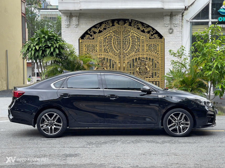 Kia Cerato 1.6AT Luxury 2021 Kia Cerato 1.6AT Luxury 2021