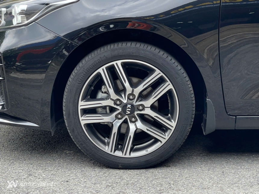 Kia Cerato 1.6AT Luxury 2021 Kia Cerato 1.6AT Luxury 2021