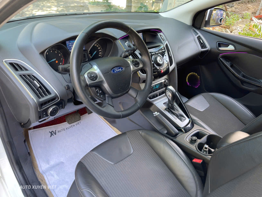 Ford Focus Sport Hatchback 2.0AT 2015 Ford Focus Sport Hatchback 2.0AT 2015