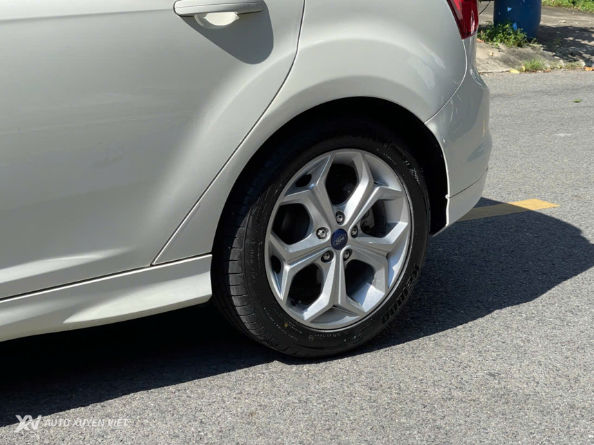 Ford Focus Sport Hatchback 2.0AT 2015 Ford Focus Sport Hatchback 2.0AT 2015