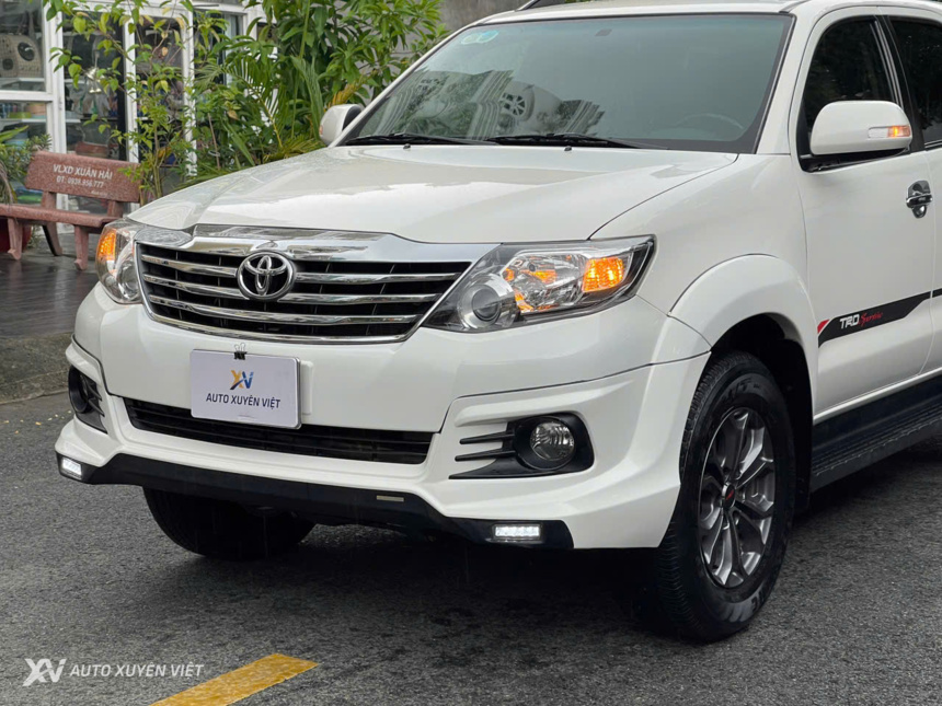Toyota Fortuner TRD Sportivo 4x2AT 2016 Toyota Fortuner TRD Sportivo 4x2AT 2016