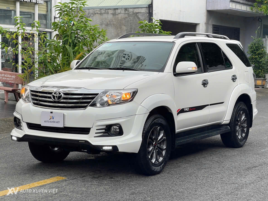 Toyota Fortuner TRD Sportivo 4x2AT 2016 Toyota Fortuner TRD Sportivo 4x2AT 2016