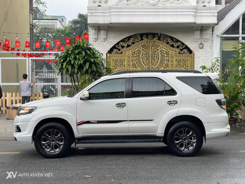 Toyota Fortuner TRD Sportivo 4x2AT 2016 Toyota Fortuner TRD Sportivo 4x2AT 2016