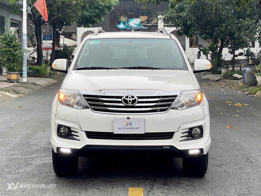 Toyota Fortuner TRD Sportivo 4x2AT 2016 Toyota Fortuner TRD Sportivo 4x2AT 2016