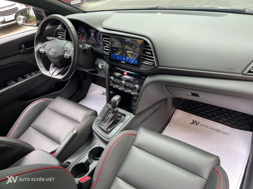 Hyundai Elantra Sport 1.6Turbo 2021 Hyundai Elantra Sport 1.6Turbo 2021