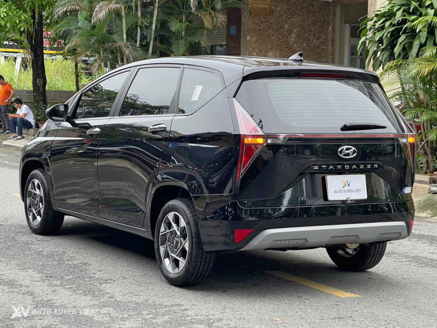 Hyundai Stargazer 1.5AT Đặc Biệt 2022 Hyundai Stargazer 1.5AT Đặc Biệt 2022