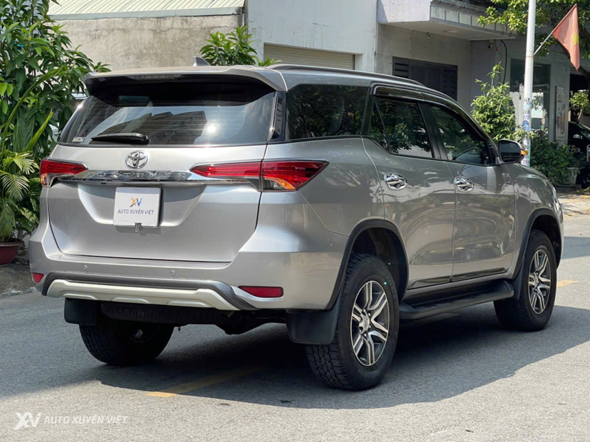 Toyota Fortuner 2.7V 4x2AT 2016