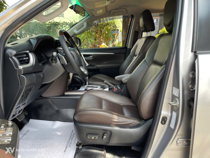 Toyota Fortuner 2.7V 4x2AT 2016