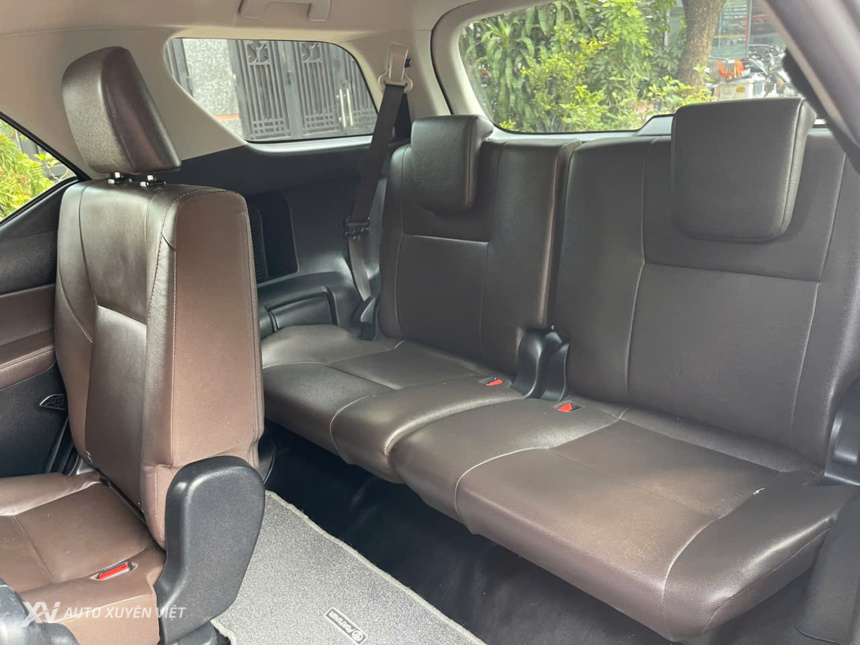 Toyota Fortuner 2.7V 4x2AT 2016