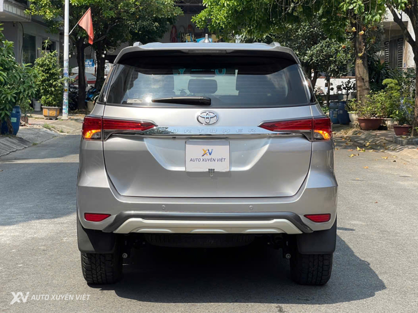 Toyota Fortuner 2.7V 4x2AT 2016