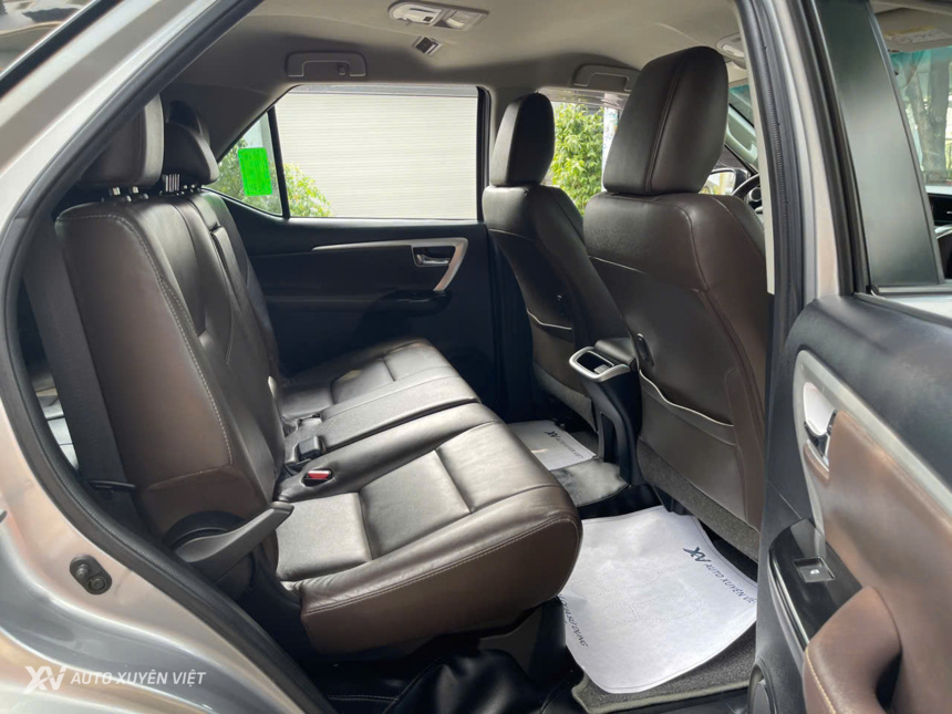 Toyota Fortuner 2.7V 4x2AT 2016