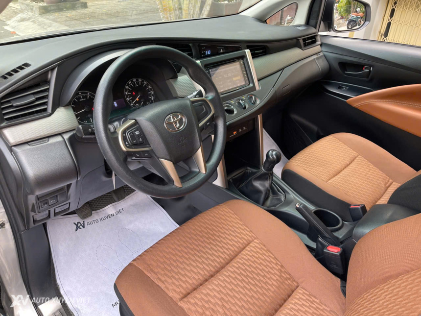 Toyota Innova 2.0E MT 2017 Toyota Innova 2.0E MT 2017
