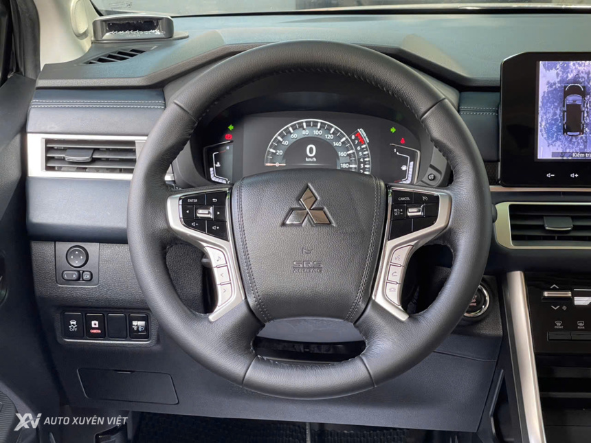 Mitsubishi Xpander Cross 1.5AT 2023 Mitsubishi Xpander Cross 1.5AT 2023
