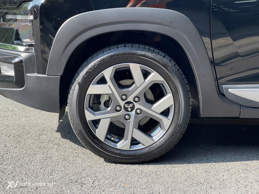 Mitsubishi Xpander Cross 1.5AT 2023 Mitsubishi Xpander Cross 1.5AT 2023