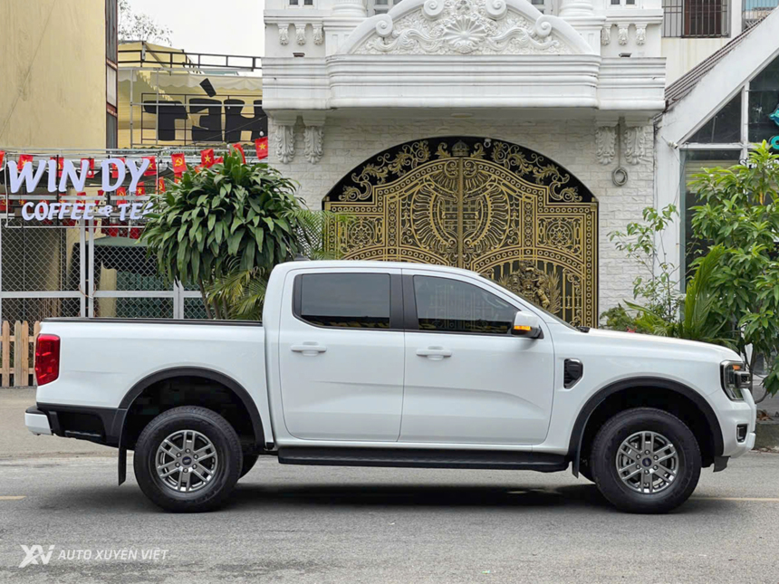 Ford Ranger XLS 2.0L 4x2AT 2024 Ford Ranger XLS 2.0L 4x2AT 2024