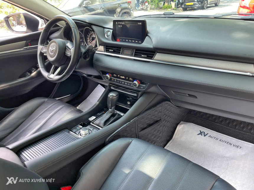 Mazda 6 2.0AT Premium 2020  Mazda 6 2.0AT Premium 2020