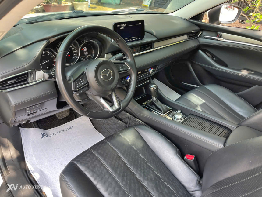 Mazda 6 2.0AT Premium 2020  Mazda 6 2.0AT Premium 2020