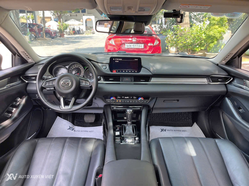 Mazda 6 2.0AT Premium 2020  Mazda 6 2.0AT Premium 2020