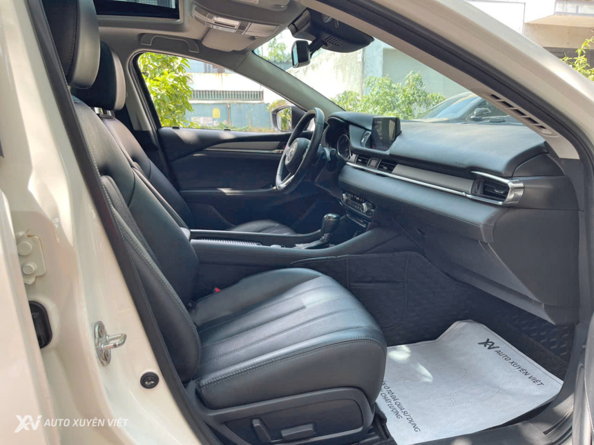 Mazda 6 2.0AT Premium 2020  Mazda 6 2.0AT Premium 2020