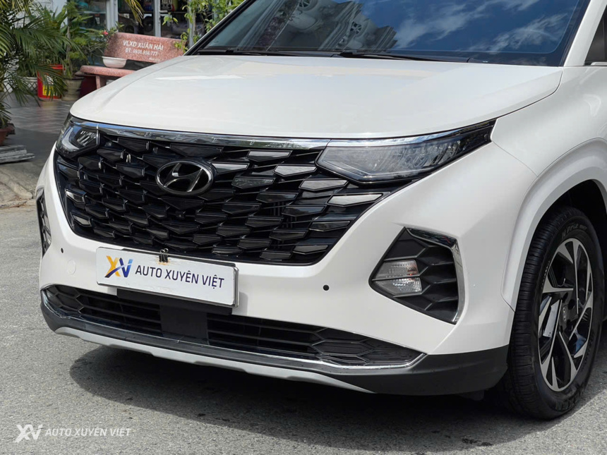 Hyundai Custin 2.0T Cao Cấp 2023