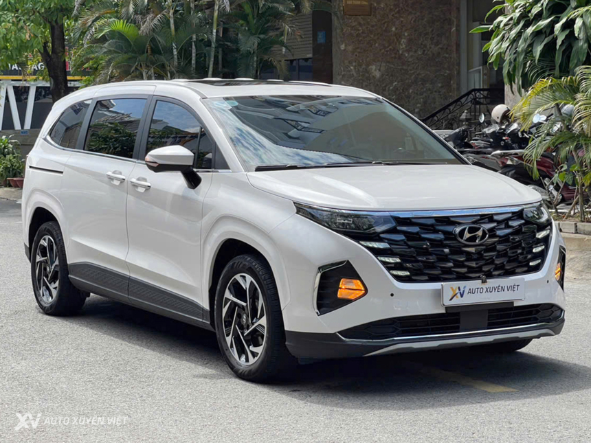 Hyundai Custin 2.0T Cao Cấp 2023