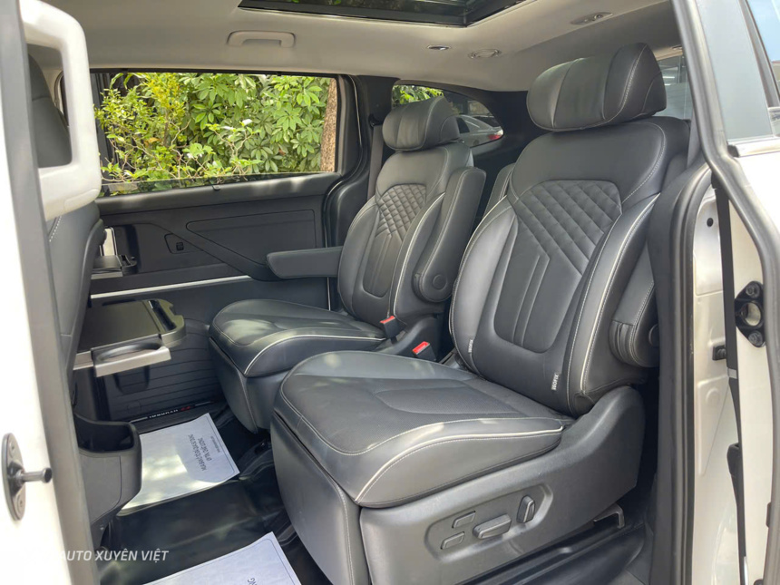 Hyundai Custin 2.0T Cao Cấp 2023