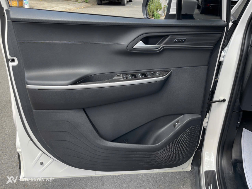 Hyundai Custin 2.0T Cao Cấp 2023