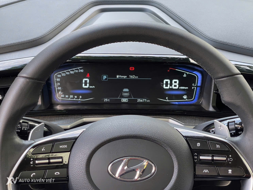 Hyundai Custin 2.0T Cao Cấp 2023