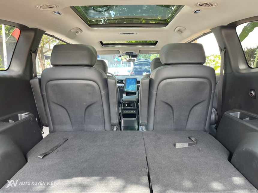 Hyundai Custin 2.0T Cao Cấp 2023