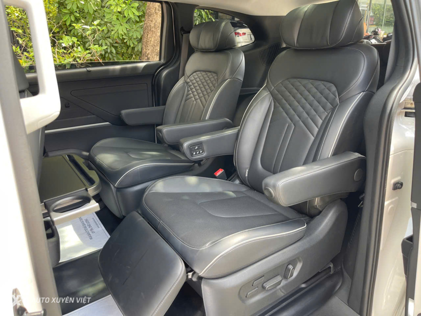 Hyundai Custin 2.0T Cao Cấp 2023