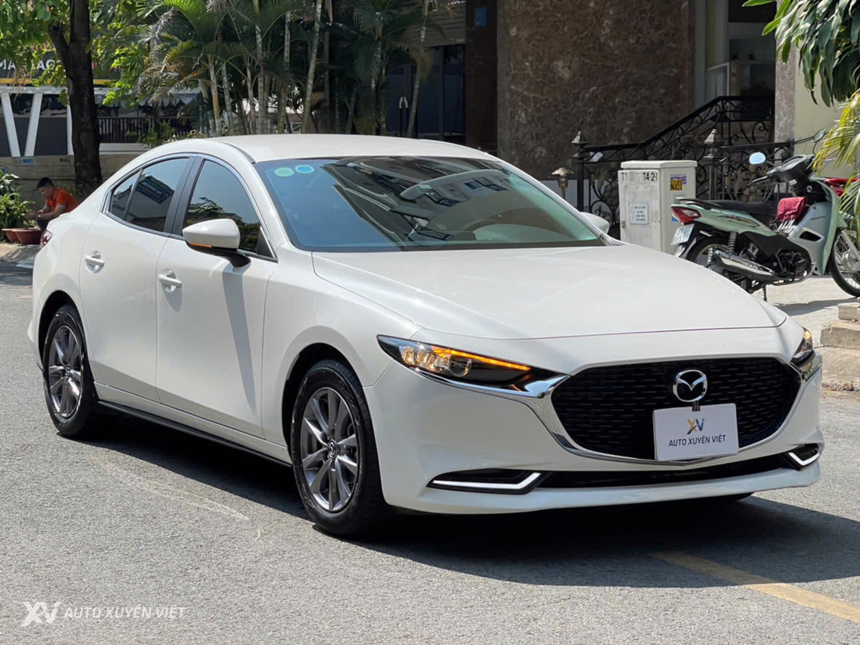 Mazda 3 1.5AT Luxury 2023 Mazda 3 1.5AT Luxury 2023