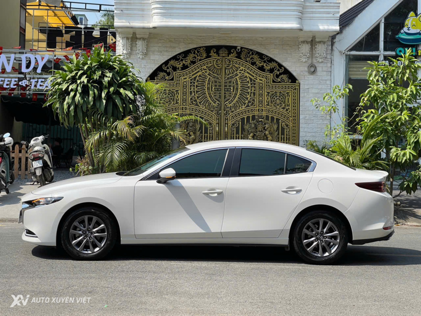 Mazda 3 1.5AT Luxury 2023 Mazda 3 1.5AT Luxury 2023