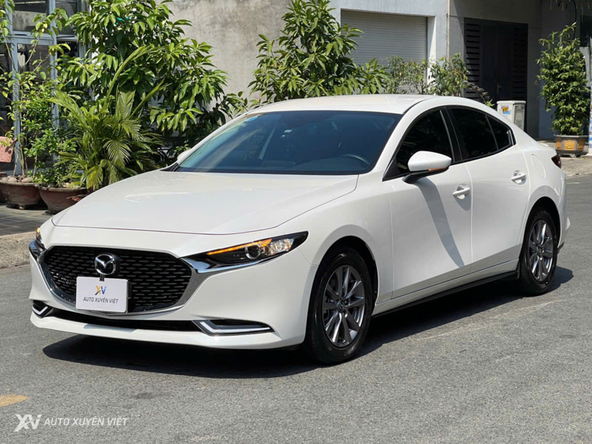 Mazda 3 1.5AT Luxury 2023 Mazda 3 1.5AT Luxury 2023