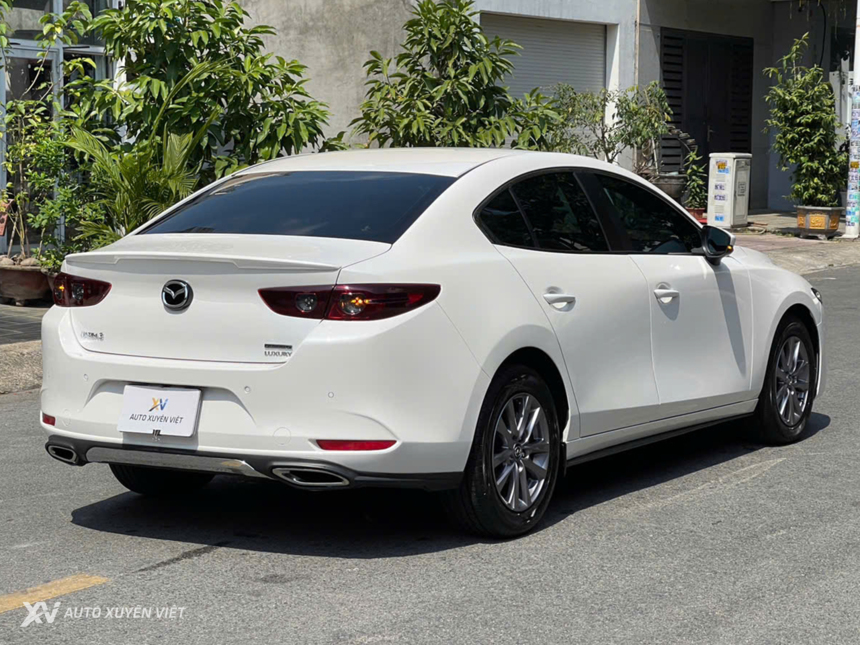 Mazda 3 1.5AT Luxury 2023 Mazda 3 1.5AT Luxury 2023