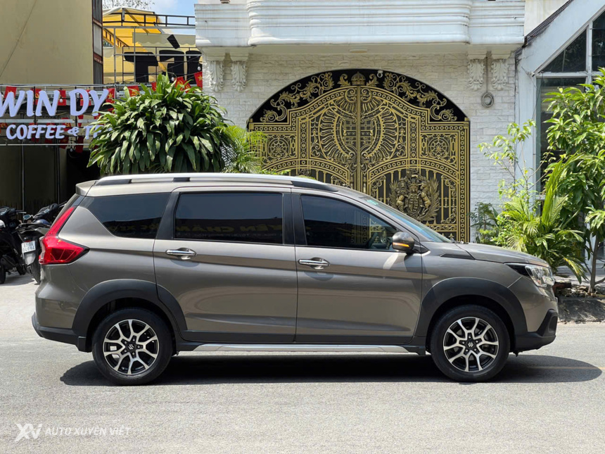 Suzuki XL7 1.5AT 2020