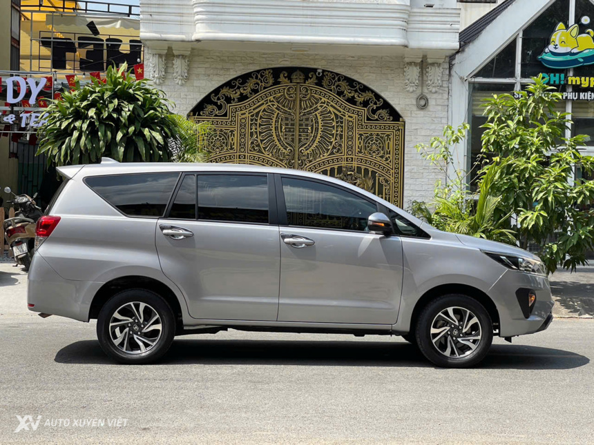 Toyota Innova 2.0E MT 2021 Toyota Innova 2.0E MT 2021