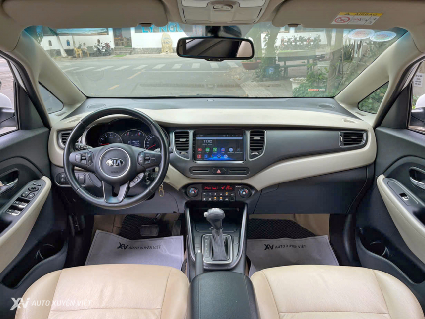 Kia Rondo 2.0 GAT 2016 Model 2017 Kia Rondo 2.0 GAT 2016 Model 2017