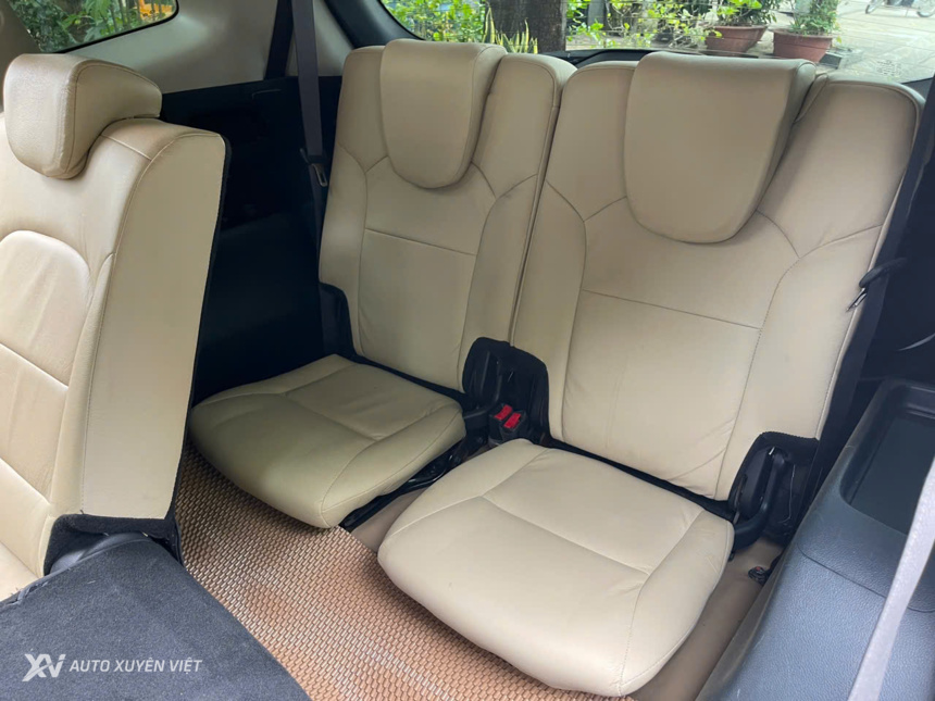Kia Rondo 2.0 GAT 2016 Model 2017 Kia Rondo 2.0 GAT 2016 Model 2017