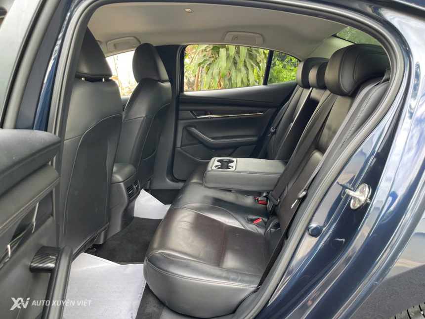 Mazda 3 1.5AT Luxury 2021 Mazda 3 1.5AT Luxury 2021