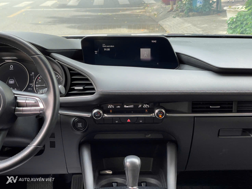 Mazda 3 1.5AT Luxury 2021 Mazda 3 1.5AT Luxury 2021